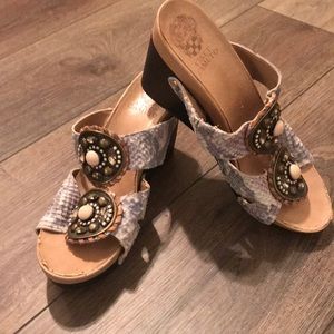 Vince camuto clogs
